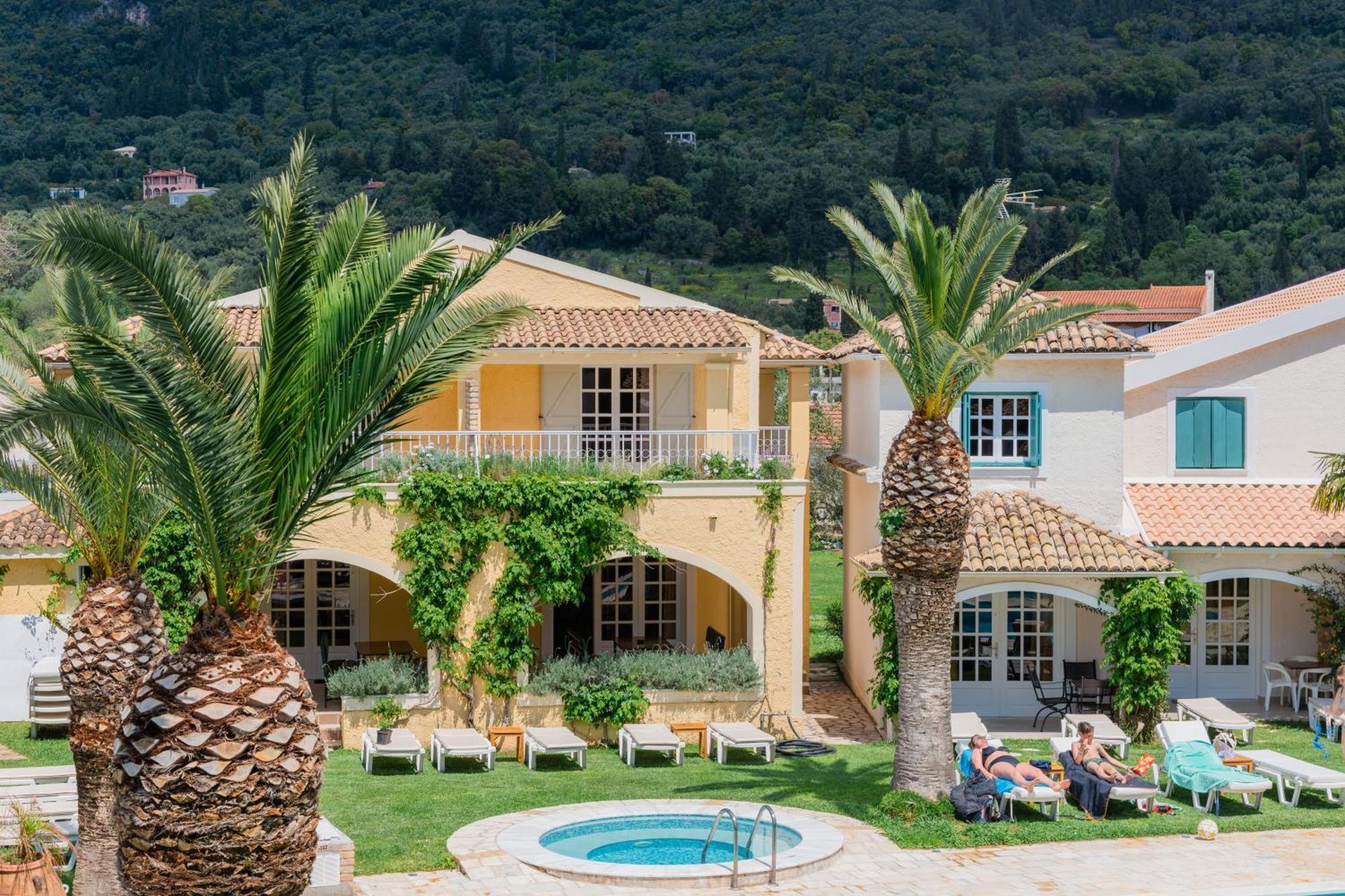 Valentino Corfu Aparthotel Ypsos Exteriör bild